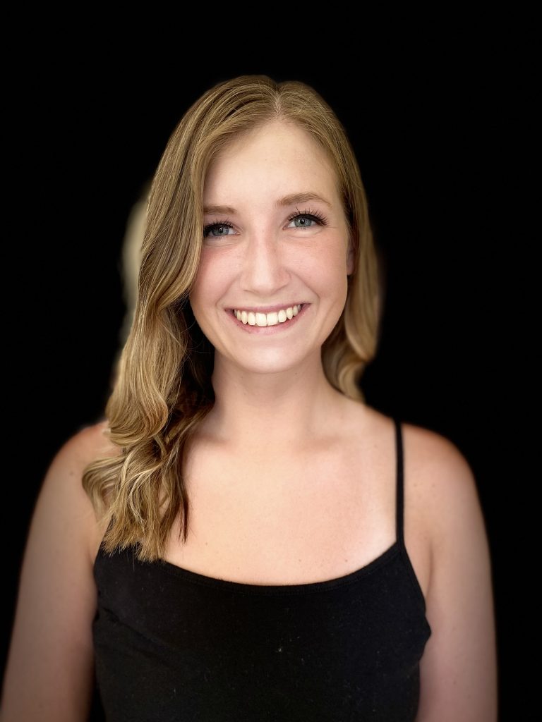 Elizabeth began dancing at the age of 5. From the moment she put on her first pink leotard, she has never looked back!